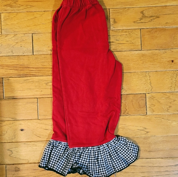 Red sweatpants with houndstooth ruffles - Picture 2 of 2